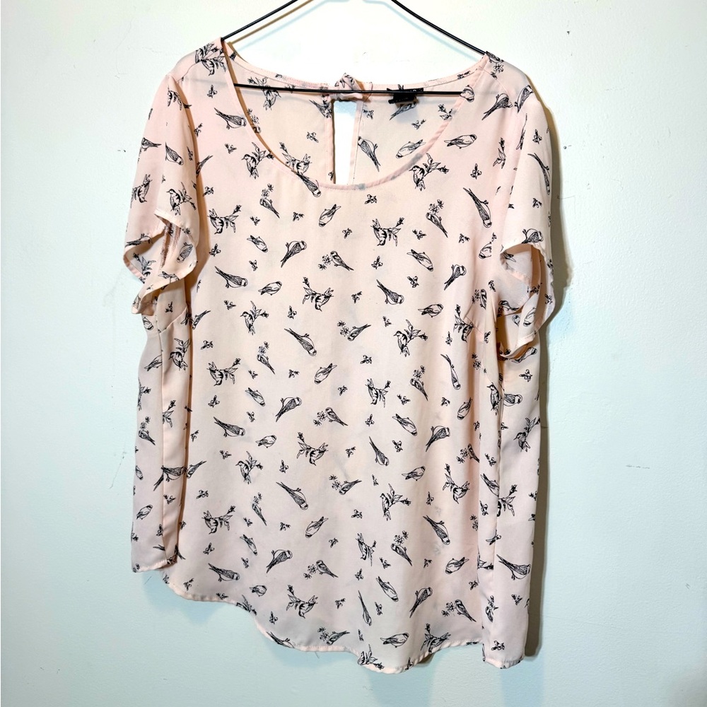 Torrid Pink Flowy Black Bird Design  Keyhole-Back Top Women's Size 1x 14/16